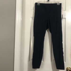 NWT Old Navy Elevate Legging Built in Sculpt